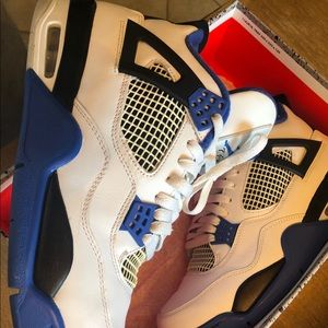 Jordan 4 Motorsport